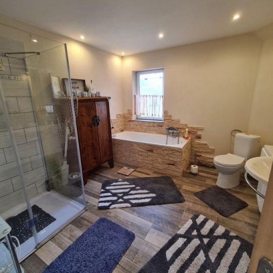  AGENCE IMMOBILIERE MB : House | ZETTING (57905) | 123 m2 | 132 000 € 