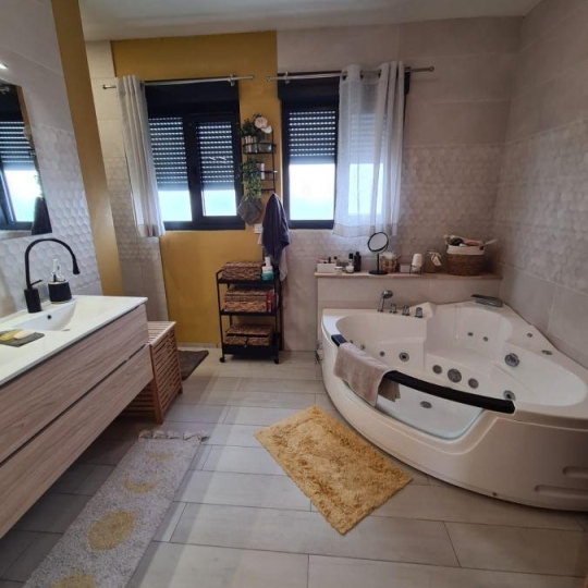  AGENCE IMMOBILIERE MB : House | THEDING (57450) | 185 m2 | 349 000 € 