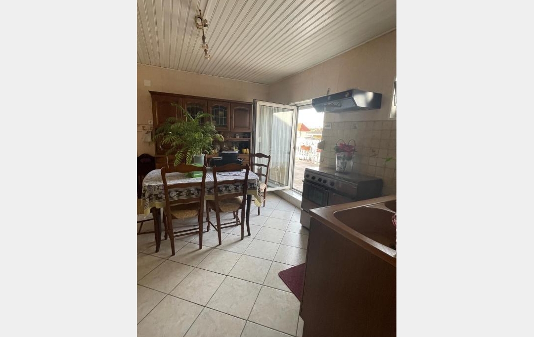 AGENCE IMMOBILIERE MB : Maison / Villa | STIRING-WENDEL (57350) | 165 m2 | 152 000 € 