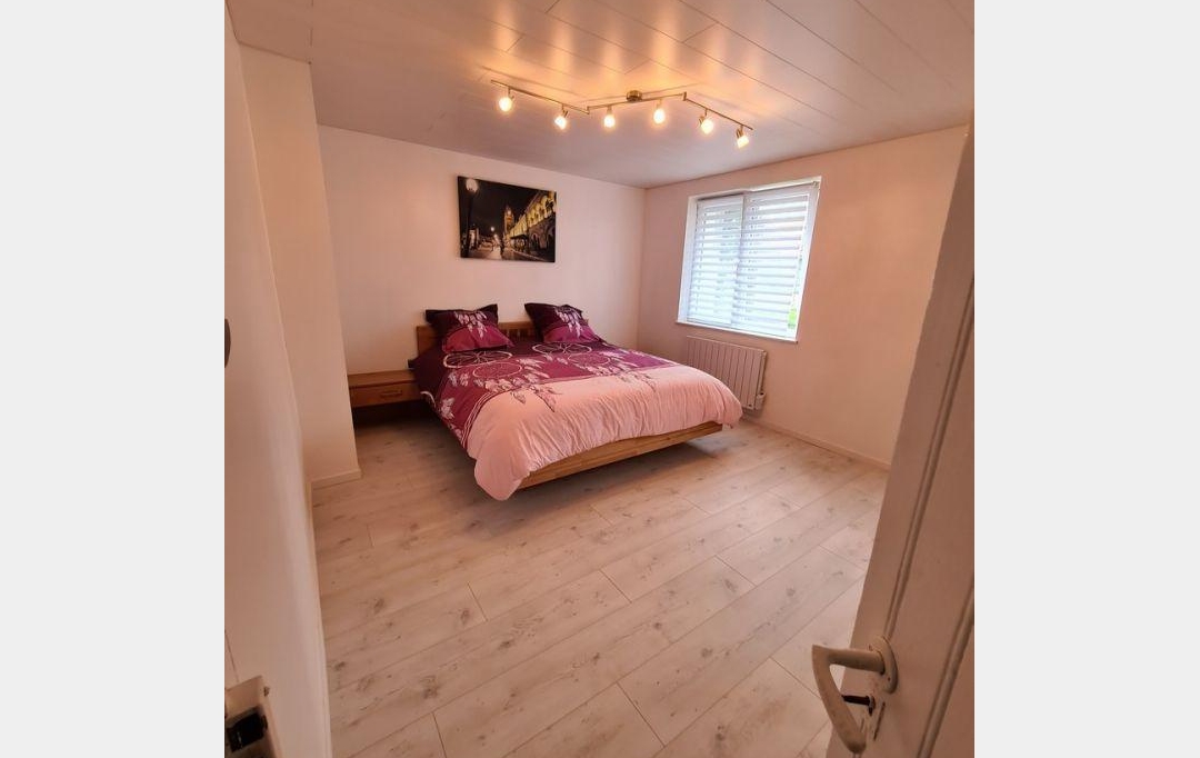 AGENCE IMMOBILIERE MB : Maison / Villa | SPICHEREN (57350) | 219 m2 | 189 000 € 