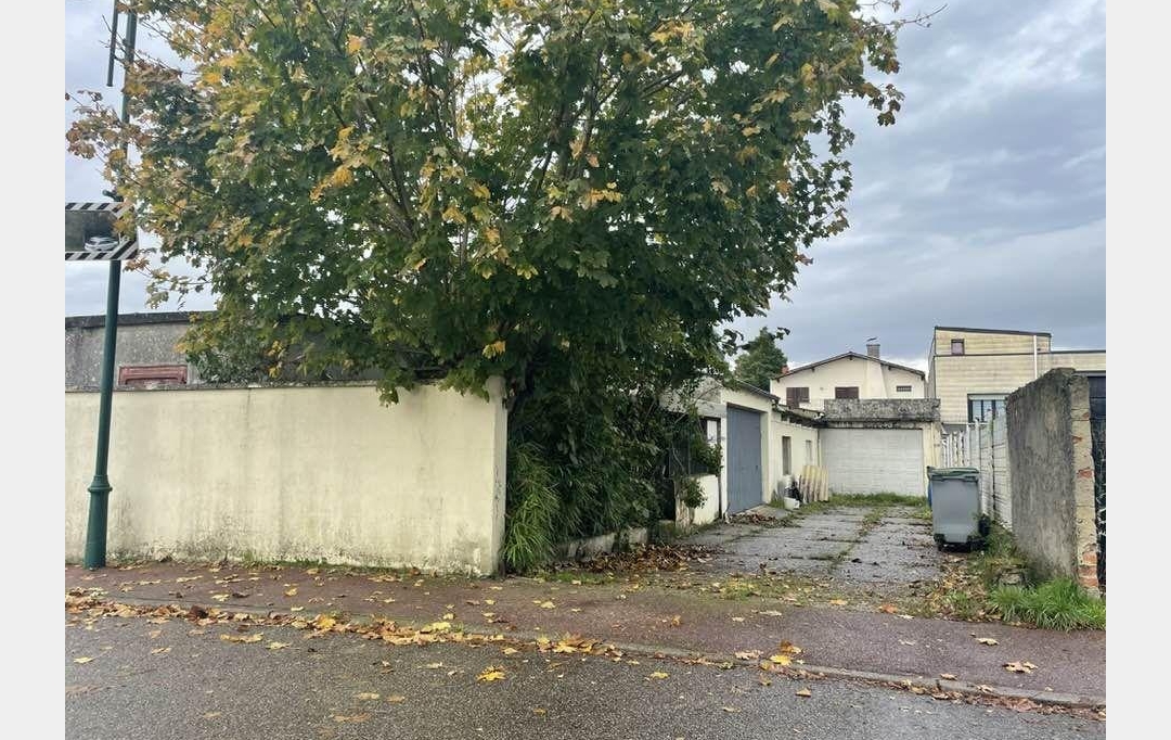 AGENCE IMMOBILIERE MB : Building | FREYMING-MERLEBACH (57800) | 250 m2 | 149 000 € 