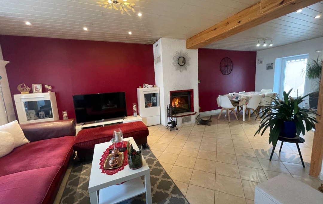 AGENCE IMMOBILIERE MB : Maison / Villa | CREUTZWALD (57150) | 176 m2 | 209 000 € 