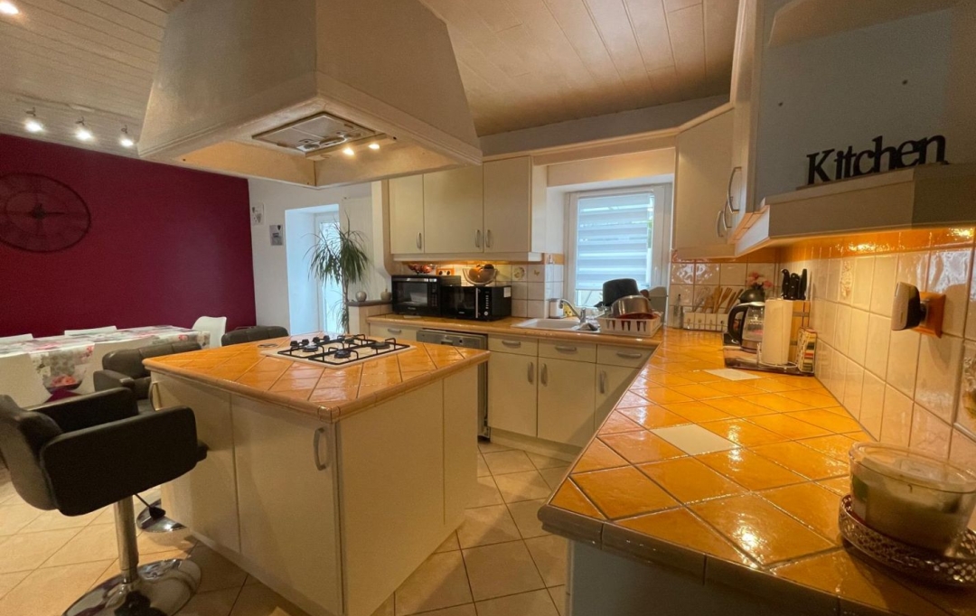 AGENCE IMMOBILIERE MB : Maison / Villa | CREUTZWALD (57150) | 176 m2 | 209 000 € 