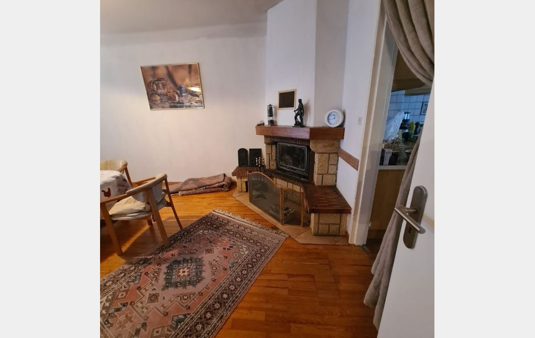 AGENCE IMMOBILIERE MB : Immeuble | BEHREN-LES-FORBACH (57460) | 340 m2 | 218 400 € 