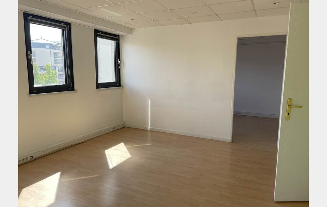 AGENCE IMMOBILIERE MB : Office | FORBACH (57600) | 98 m2 | 169 000 € 