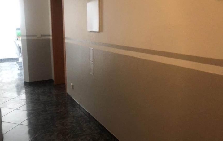 AGENCE IMMOBILIERE MB : Building | STIRING-WENDEL (57350) | 300 m2 | 292 000 € 