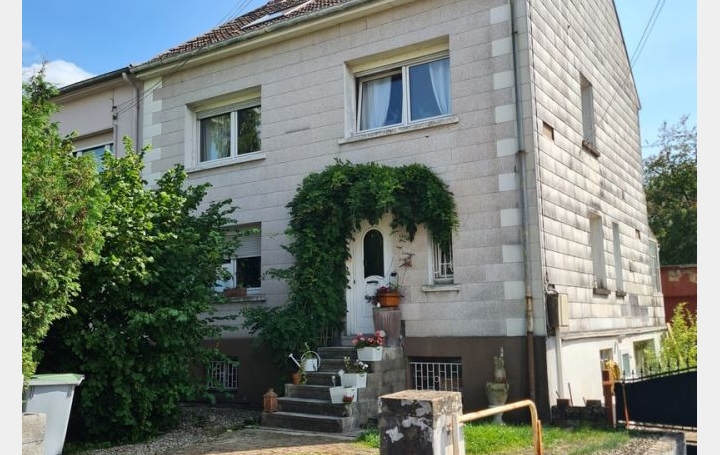 Maison BENING-LES-SAINT-AVOLD 175 m2 158 000 € Maison BENING-LES-SAINT-AVOLD 175 m2 158 000 €